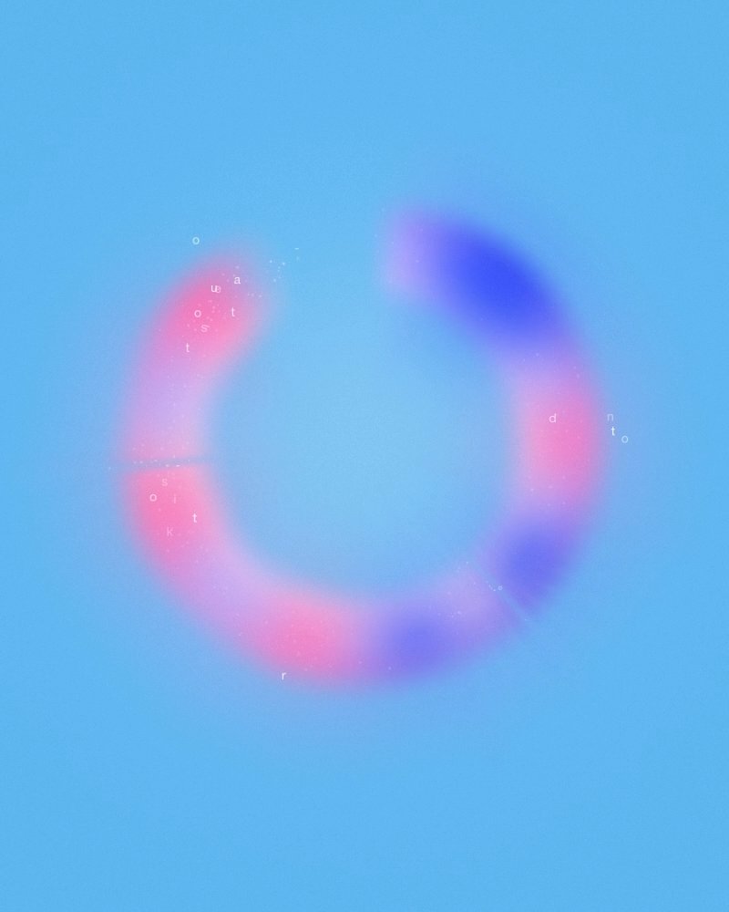 One night drawn as a ring: the Ommo trace writing itself across the night, on blue
